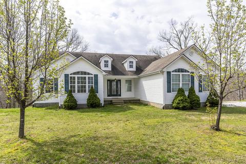 2298 Upper Dry Fork Rd, Mckee, KY 40447