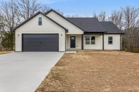 125 Allyson Cir, Junction City, KY 40440