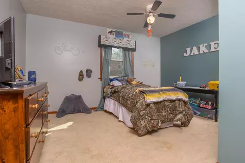 225 Castle Dr, Georgetown, KY 40324 photo 17