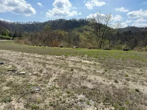 00 Stonehenge Dr, Pikeville, KY 41501