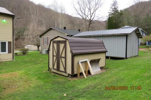 556 E Main St, Lynch, KY 40855 photo 119