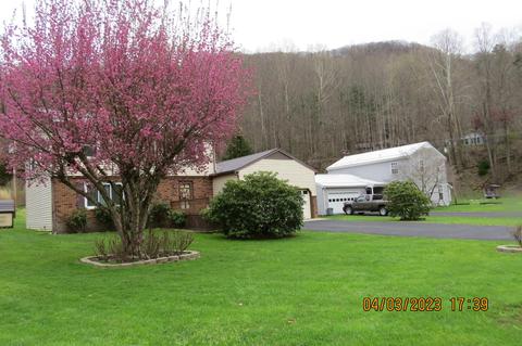 556 E Main St, Lynch, KY 40855 photo 88