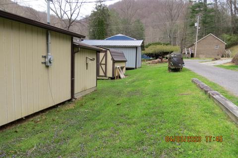 556 E Main St, Lynch, KY 40855 photo 118