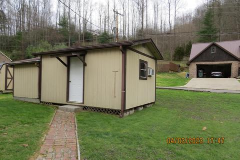 556 E Main St, Lynch, KY 40855 photo 126