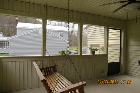 556 E Main St, Lynch, KY 40855 photo 36