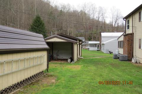 556 E Main St, Lynch, KY 40855 photo 123