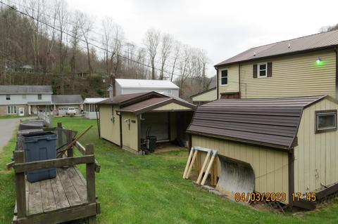 556 E Main St, Lynch, KY 40855 photo 121