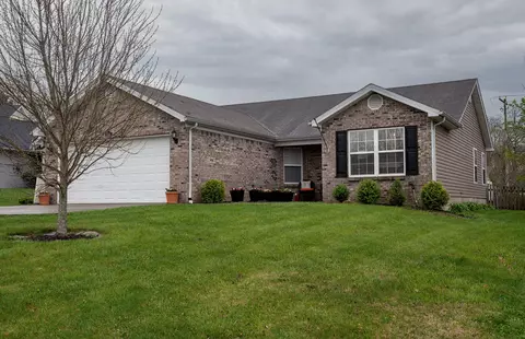1214 Leathers Ln, Frankfort, KY 40601