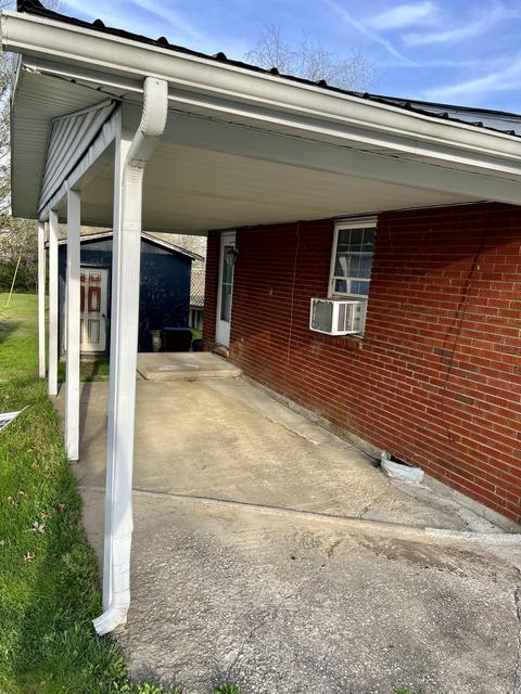 92 Meadowbrook Dr, Stanton, KY 40380 photo 3