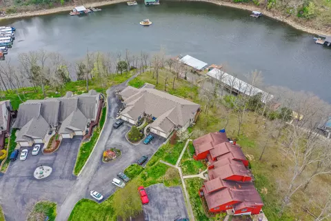 322 Persimmon Way, Harrodsburg, KY 40330