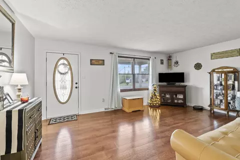 232 Apache Dr, Berea, KY 40403 photo 4