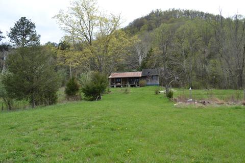 300 Sang Br, Irvine, KY 40336