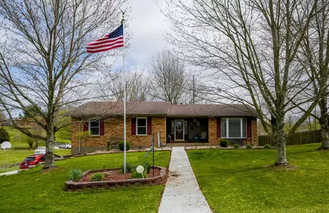 1211 Mccrosky Dr, Mount Sterling, KY 40353