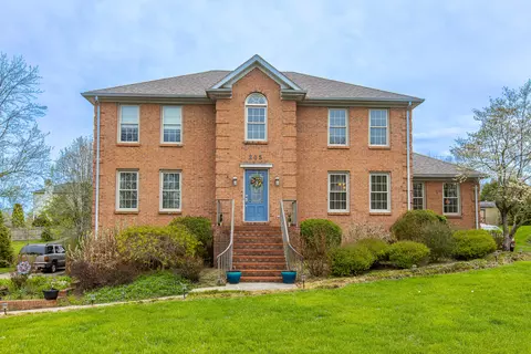 205 Man O War Dr, Danville, KY 40422