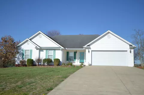436 Bellaire Dr, Harrodsburg, KY 40330
