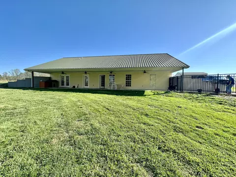 618 Bert Ridge Rd, Science Hill, KY 42553