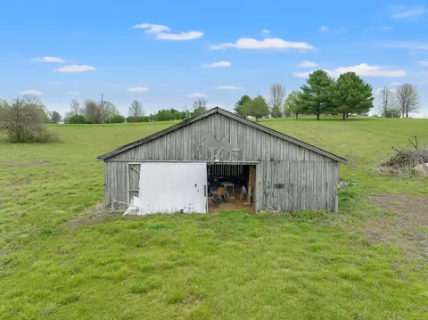 1044 Settlement Dr, Lancaster, KY 40444 photo 4
