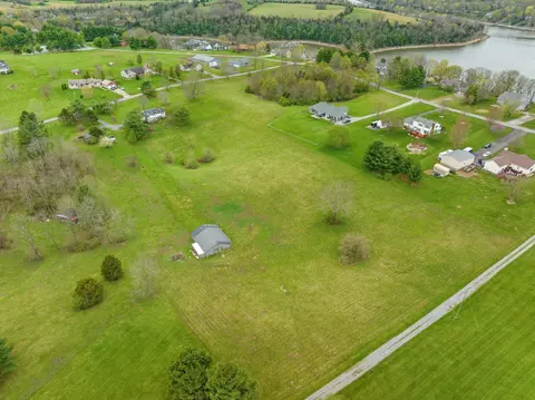 1044 Settlement Dr, Lancaster, KY 40444 photo 5
