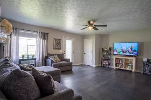 33 Blossom Ridge Dr, Corbin, KY 40701 photo 3