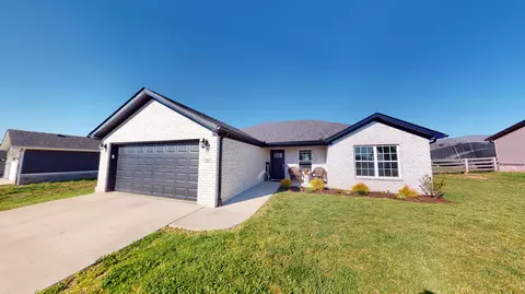 201 Page Dr, Richmond, KY 40475