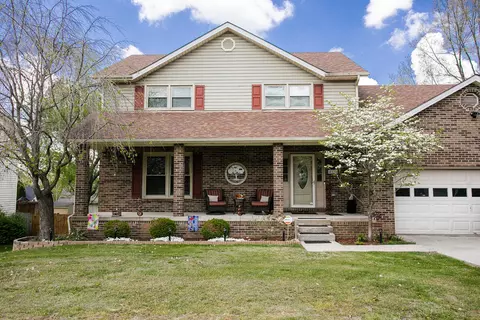 414 Skylark Dr, Winchester, KY 40391