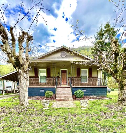 97 Spartor Loop Loop, Pineville, KY 40977