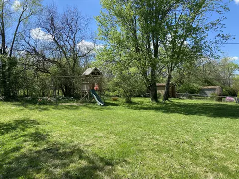 209 Thacker Dr, Wilmore, KY 40390 photo 3