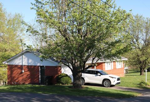126 Catherine St, Carlisle, KY 40311 photo 3