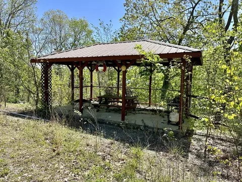 396 Cedar Crest Rd, Nancy, KY 42544 photo 3