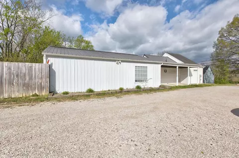 522 E Locust St, Mount Sterling, KY 40353 photo 6