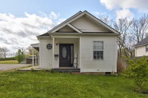 522 E Locust St, Mount Sterling, KY 40353 photo 2