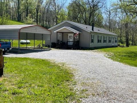 1647 Flanagan Station Rd, Winchester, KY 40391