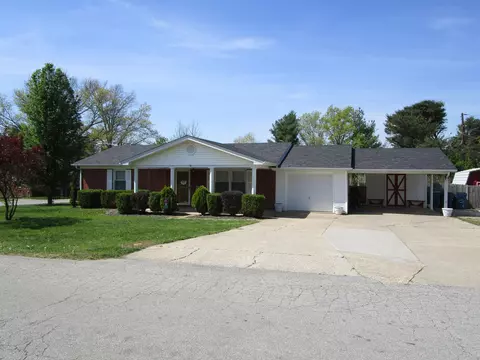 1011 Dan Dr, Lawrenceburg, KY 40342