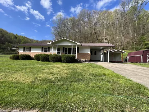 2428 Royalton Road Rd, Salyersville, KY 41465