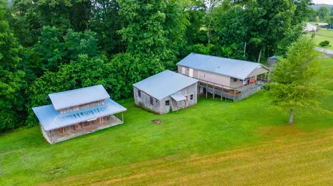 6374 Mount Zion Rd, East Bernstadt, KY 40729