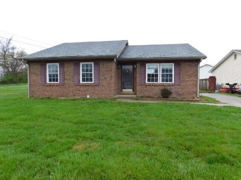 102 Schenkelwood Dr, Frankfort, KY 40601