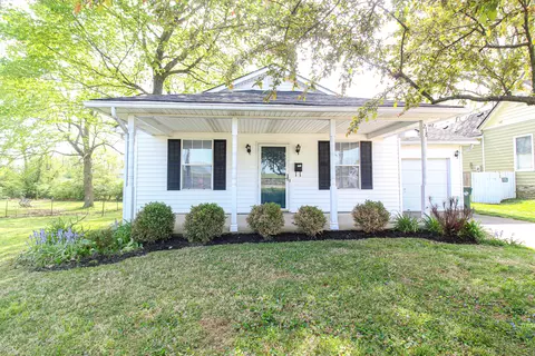 218 High St, Versailles, KY 40383
