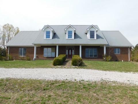 3745 Walnut Meadow Rd, Paint Lick, KY 40461