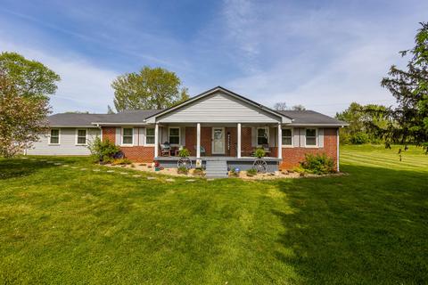 1945 Jones Ln, Frankfort, KY 40601