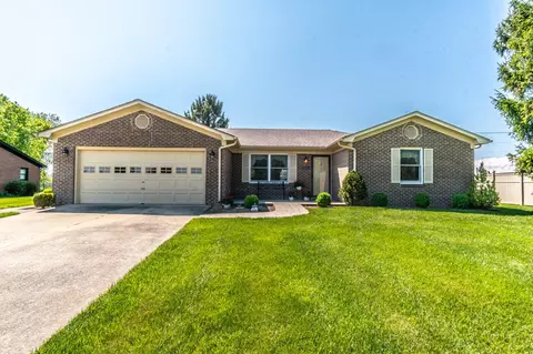 1040 Countryside Dr, Richmond, KY 40475