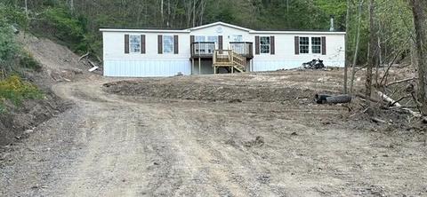 170 Carol Ln, Hager Hill, KY 41222
