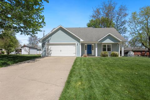 411 Vail Dr, Lawrenceburg, KY 40342