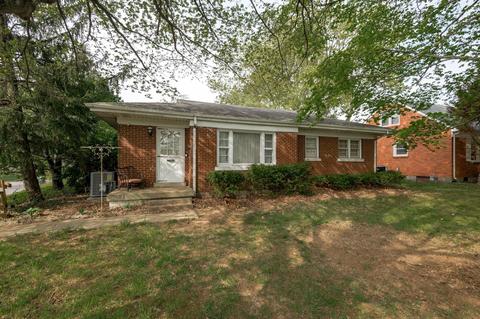 1658 Lindy Ln, Lexington, KY 40505