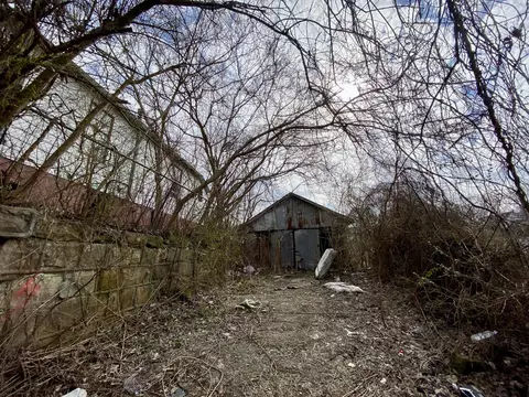 141 Eversole St, Hazard, KY 41701 photo 4