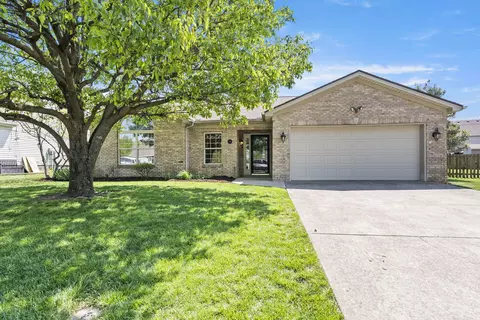 132 Plum Lane Ln, Nicholasville, KY 40356