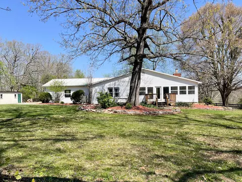 100 Center Ln, Mount Sterling, KY 40353