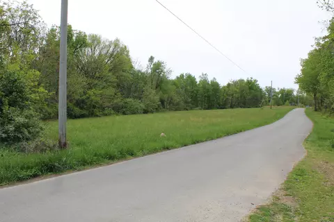 5004 Chestnut Flat Rd, Mckee, KY 40447 photo 3