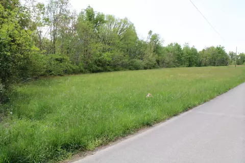 5004 Chestnut Flat Rd, Mckee, KY 40447 photo 2