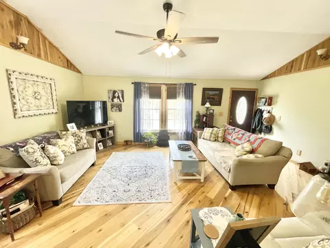 525 Coldiron Dr, Morehead, KY 40351 photo 4
