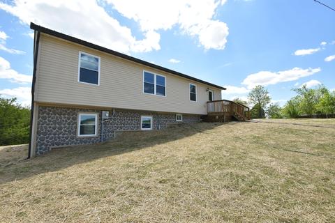 1080 Brush Grove Rd, Willisburg, KY 40078